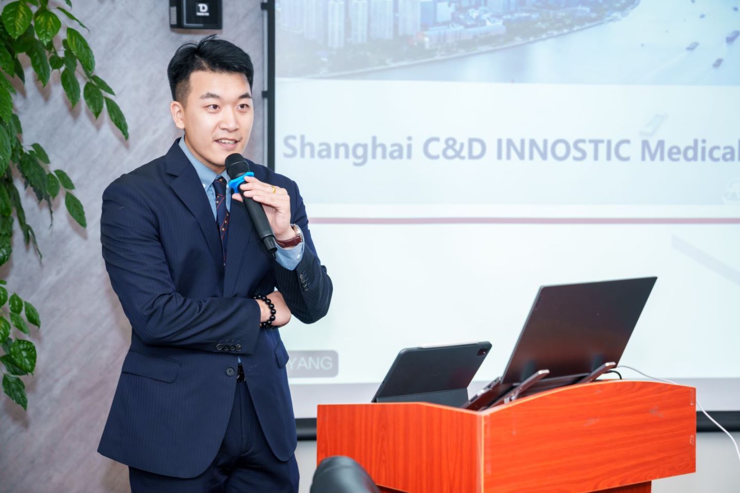 征途国际官网-钻营健全,你我一路成长